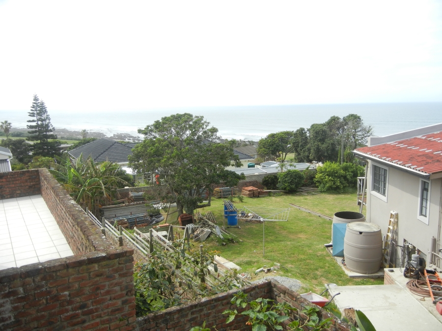 9 Bedroom Property for Sale in Winterstrand Eastern Cape